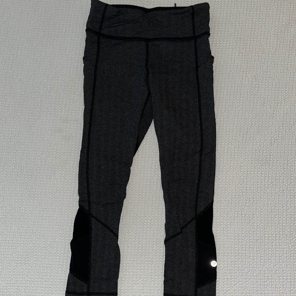 Lululemon cropped leggings